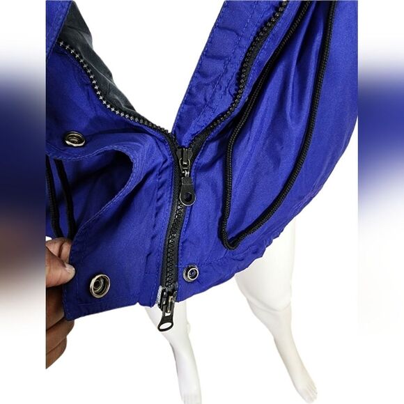 BlackBear - Picture 12 of 15